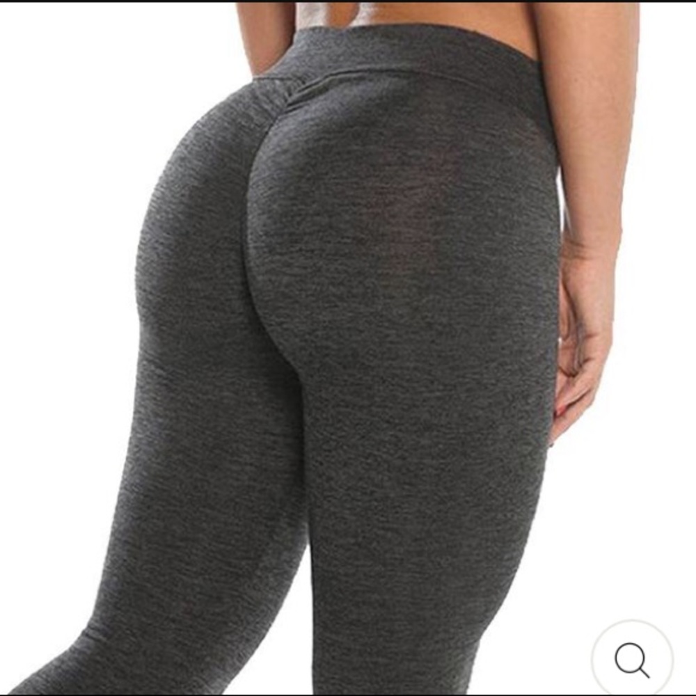 NWOT Scrunch Butt Leggings